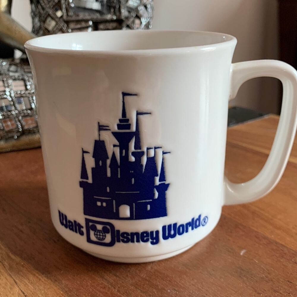 Vintage collectable Walt Disney World Mug